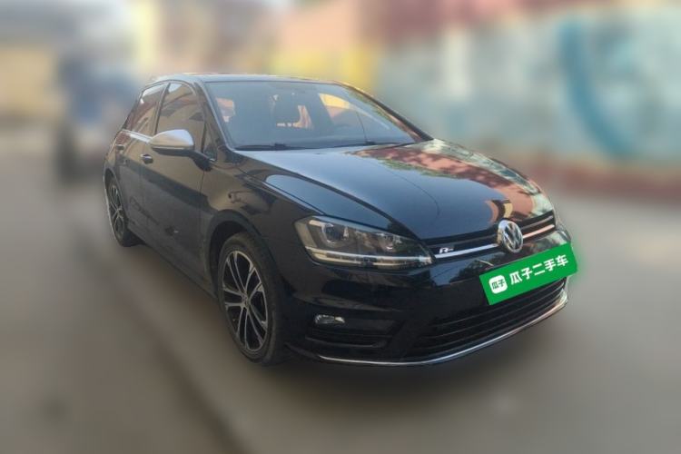 Used Volkswagen Golf 2016 1.4TSI Automatic R-Line Front Right 45 Deg