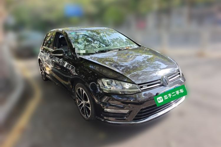 Used Volkswagen Golf 2016 1.4TSI Automatic R-Line Front Right 45 Deg