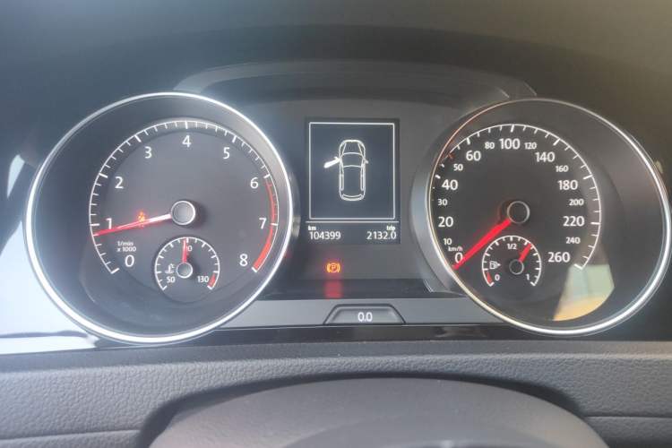 Used Volkswagen Golf 2016 1.4TSI Automatic R-Line Instrument Cluster