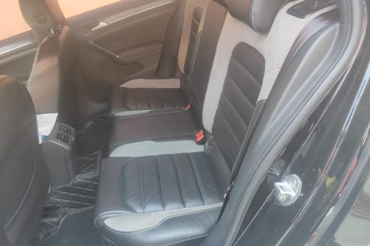 Used Volkswagen Golf 2016 1.4TSI Automatic R-Line Left Rear Seat