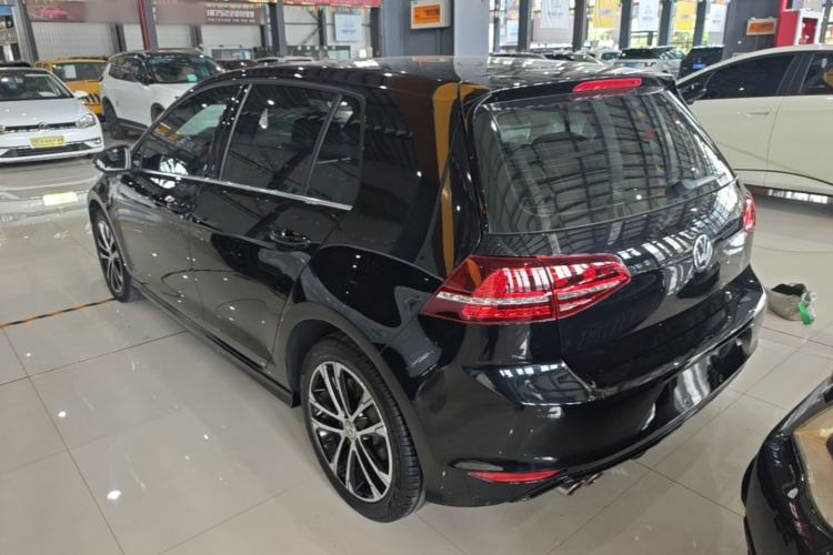 Used Volkswagen Golf 2016 1.4TSI Automatic R-Line Rear Left 45 Deg