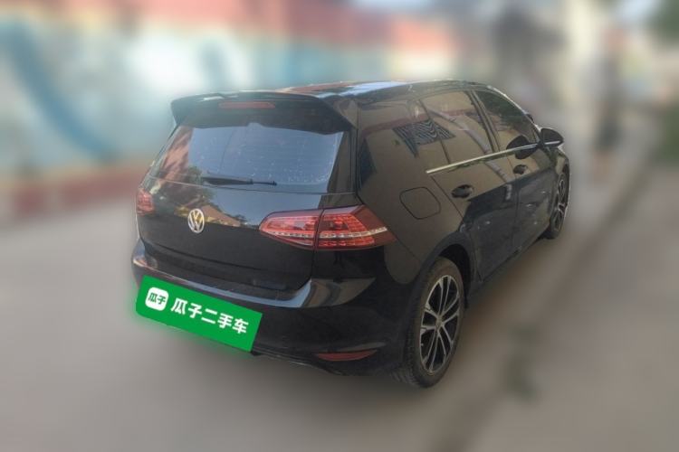Used Volkswagen Golf 2016 1.4TSI Automatic R-Line Rear Right 45 Deg