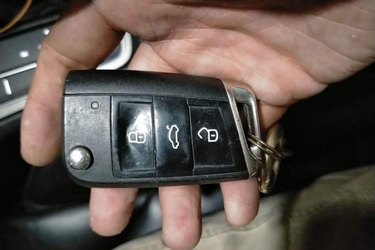 Used Volkswagen Golf 2016 230TSI Automatic Luxury Version Vehicle Key