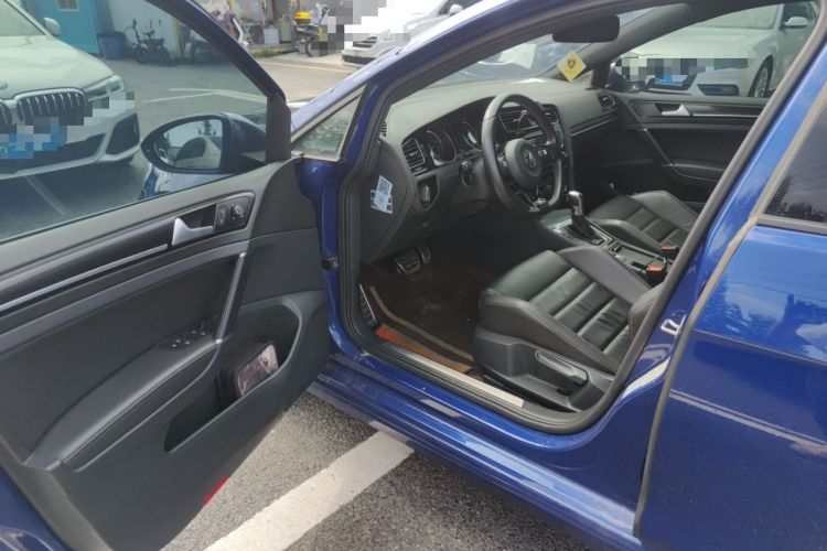 Used Volkswagen Golf 2016 2.0 TSI R Travel Edition Driver Seat