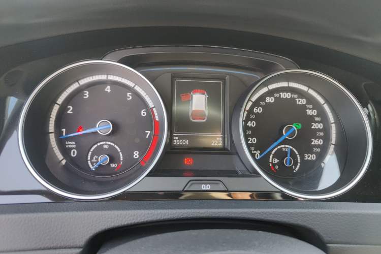 Used Volkswagen Golf 2016 2.0 TSI R Travel Edition Instrument Cluster