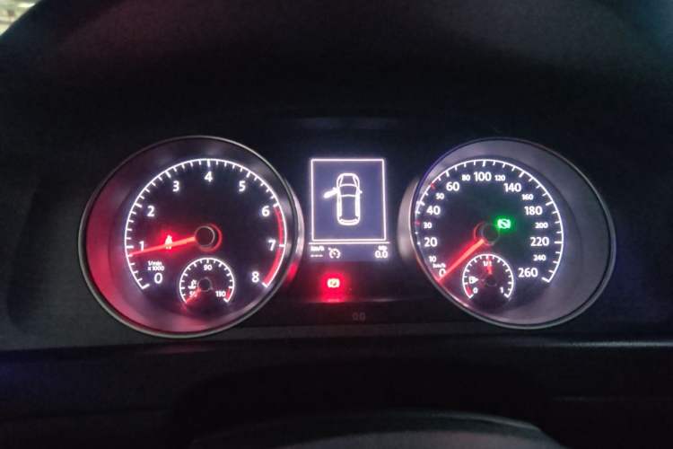 Used Volkswagen Golf 2016 1.6L Automatic Comfort Model Instrument Cluster