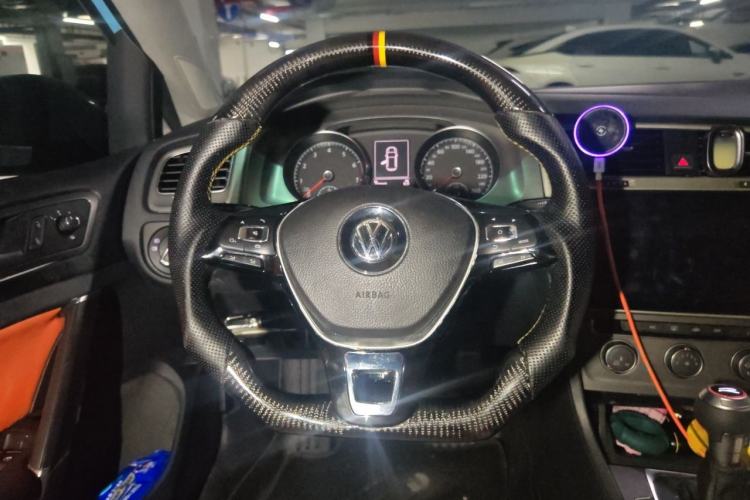 Used Volkswagen Golf 2016 1.6L Automatic Comfort Model Steering Wheel