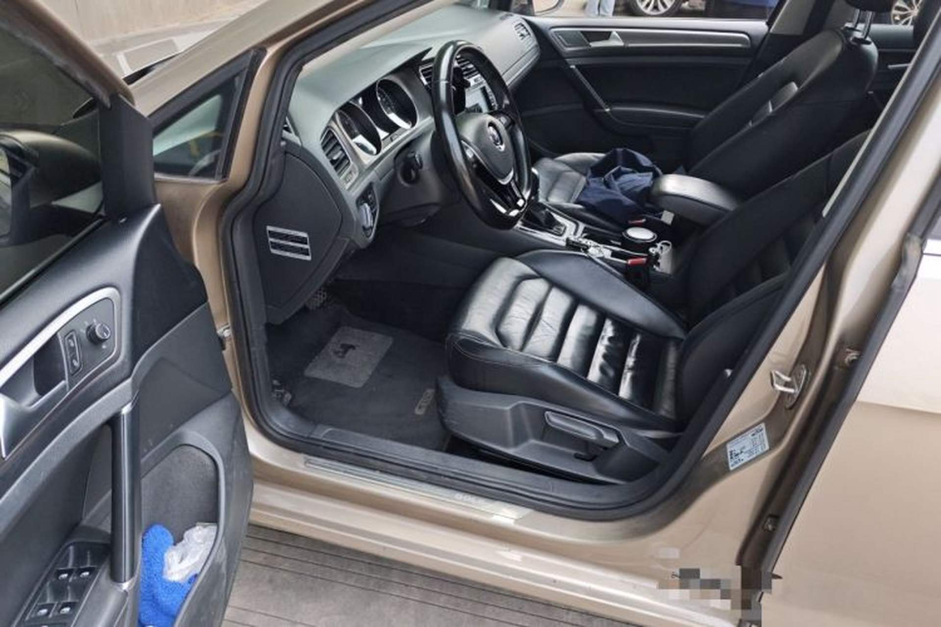 Used Volkswagen Golf 2016 230TSI Automatic Luxury Version Driver Seat