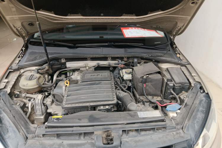 Used Volkswagen Golf 2016 1.6L Automatic Comfort Model Engine Bay