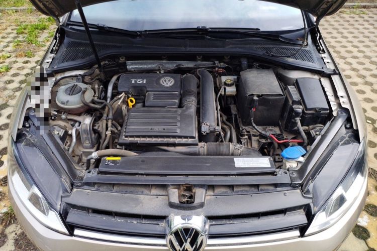Used Volkswagen Golf 2016 230TSI Automatic Luxury Version Engine Bay