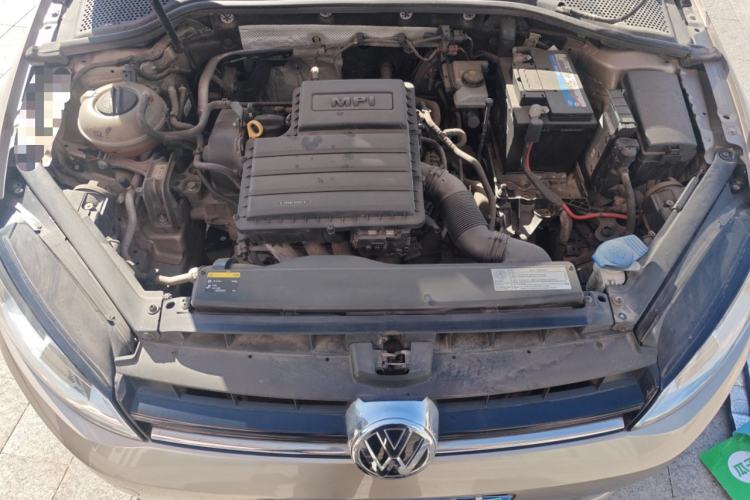 Used Volkswagen Golf 2016 1.6L Automatic Fashion Model Engine Bay