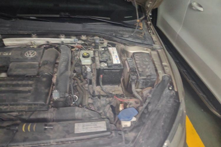 Used Volkswagen Golf 2016 230TSI Automatic Comfort Version Engine Bay Left