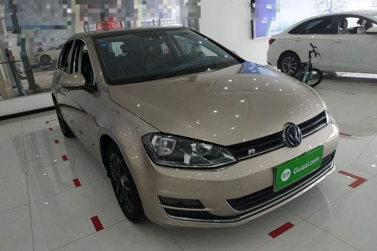 Used Volkswagen Golf 2016 230TSI Automatic Luxury Version Exterior 2