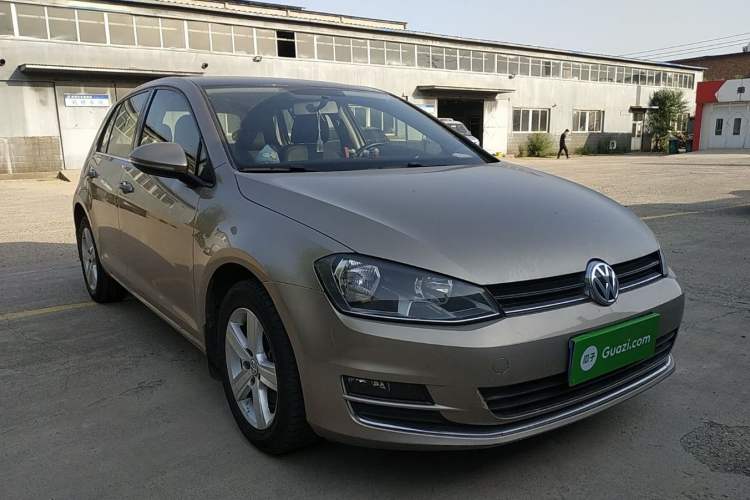 Used Volkswagen Golf 2016 230TSI Automatic Comfort Version Exterior 2