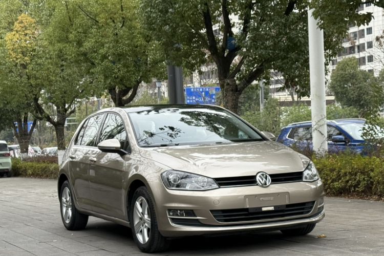 Used Volkswagen Golf 2016 230TSI Automatic Comfort Version Exterior 2