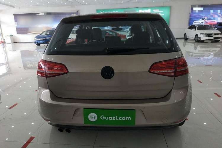 Used Volkswagen Golf 2016 230TSI Automatic Luxury Version Exterior 4