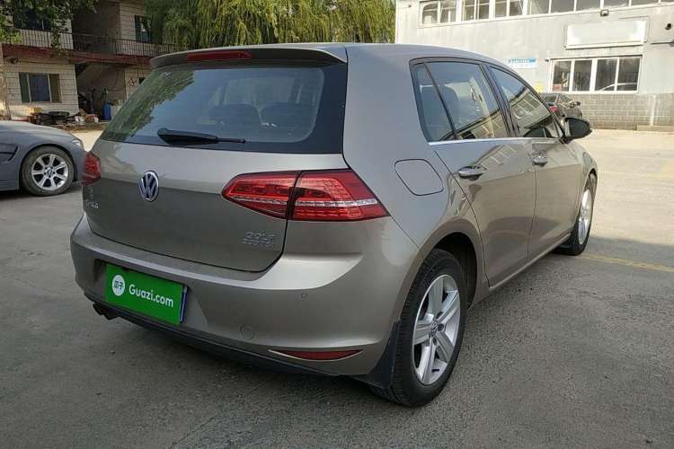 Used Volkswagen Golf 2016 230TSI Automatic Comfort Version Exterior 5