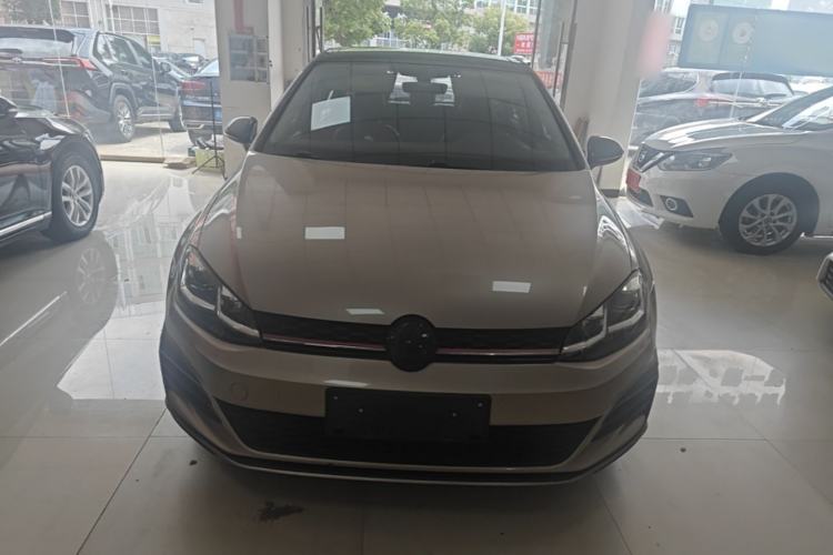 Used Volkswagen Golf 2016 230TSI Automatic Luxury Version Front
