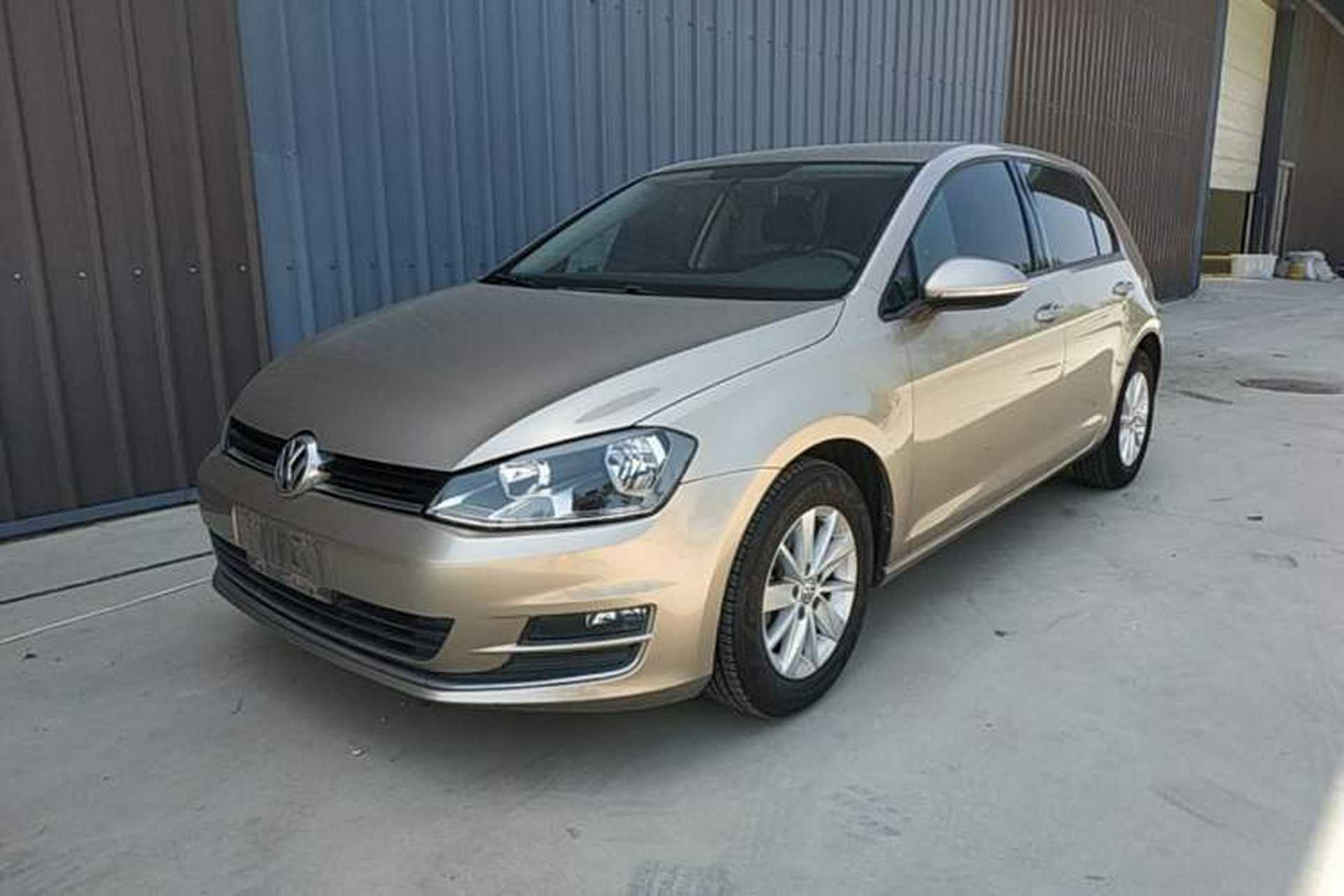 Used Volkswagen Golf 2016 1.6L Automatic Fashion Model Front Left 45 Deg