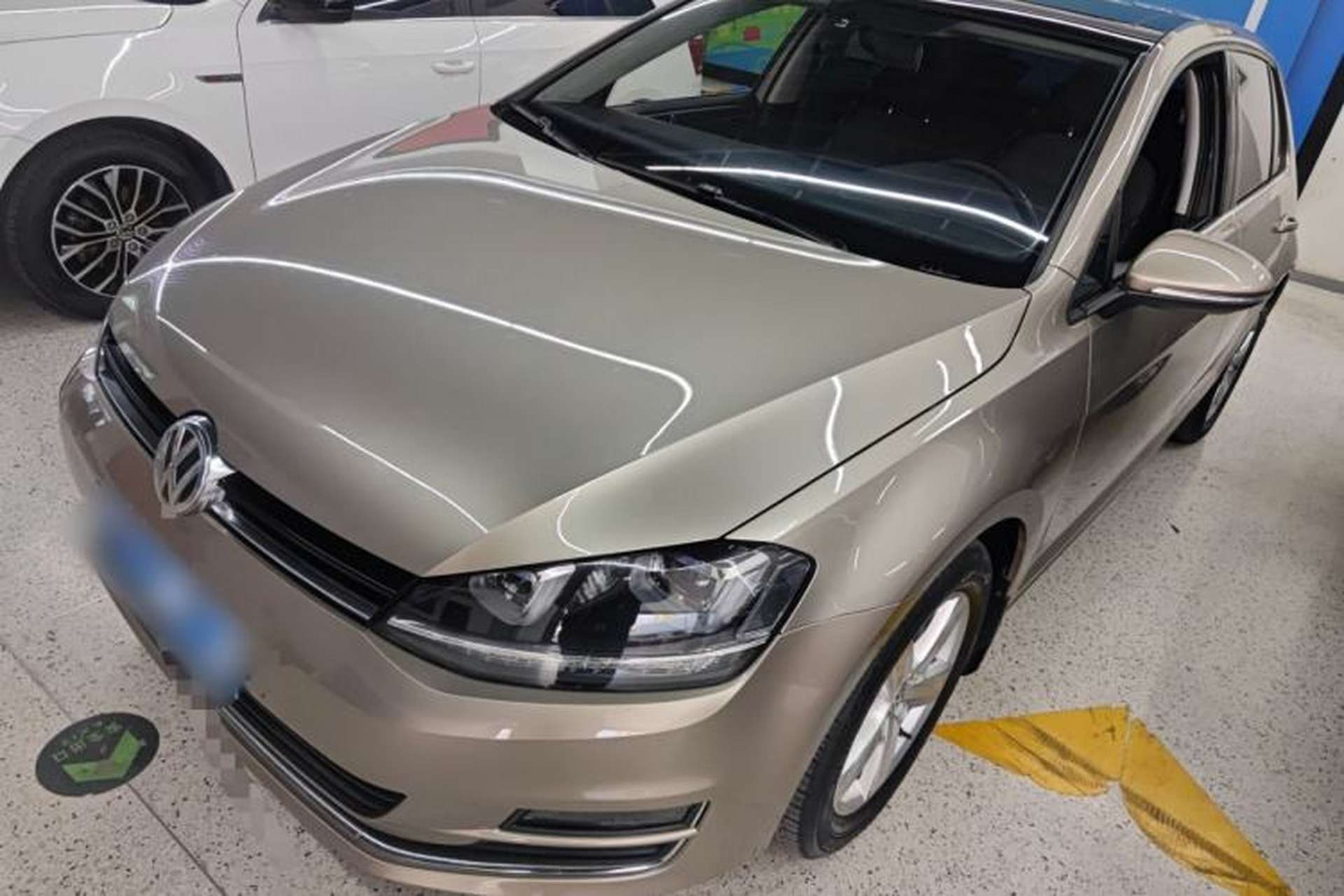 Used Volkswagen Golf 2016 1.6L Automatic Comfort Model Front Left 45 Deg