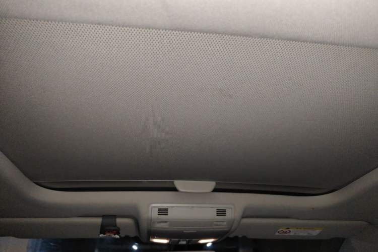 Used Volkswagen Golf 2016 230TSI Automatic Luxury Version Headliner