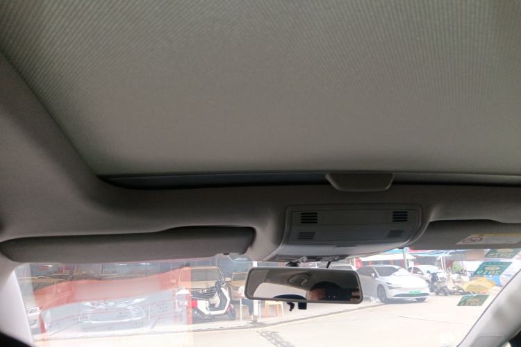 Used Volkswagen Golf 2016 1.6L Automatic Comfort Model Headliner