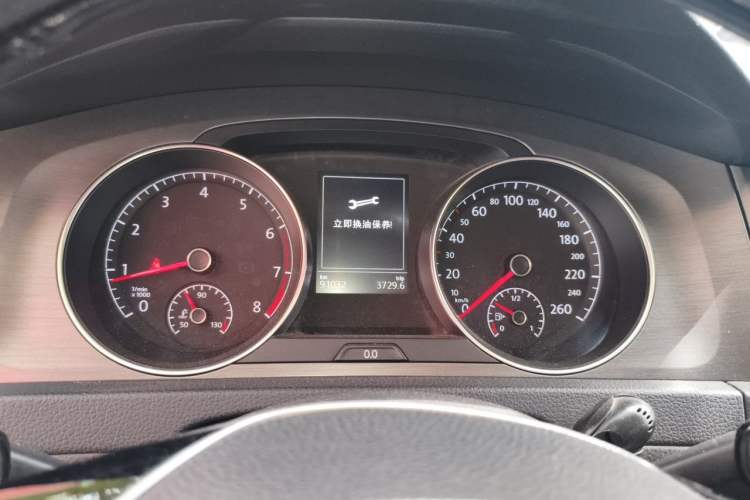 Used Volkswagen Golf 2016 230TSI Automatic Luxury Version Instrument Cluster