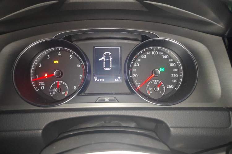Used Volkswagen Golf 2016 230TSI Automatic Comfort Version Instrument Cluster