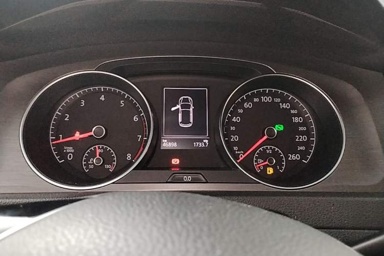 Used Volkswagen Golf 2016 1.6L Automatic Comfort Model Instrument Cluster