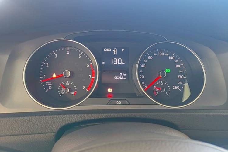 Used Volkswagen Golf 2016 1.6L Automatic Fashion Model Instrument Cluster