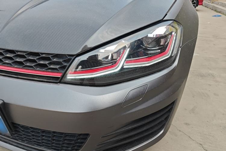 Used Volkswagen Golf 2016 230TSI Automatic Luxury Version Left Front Headlight