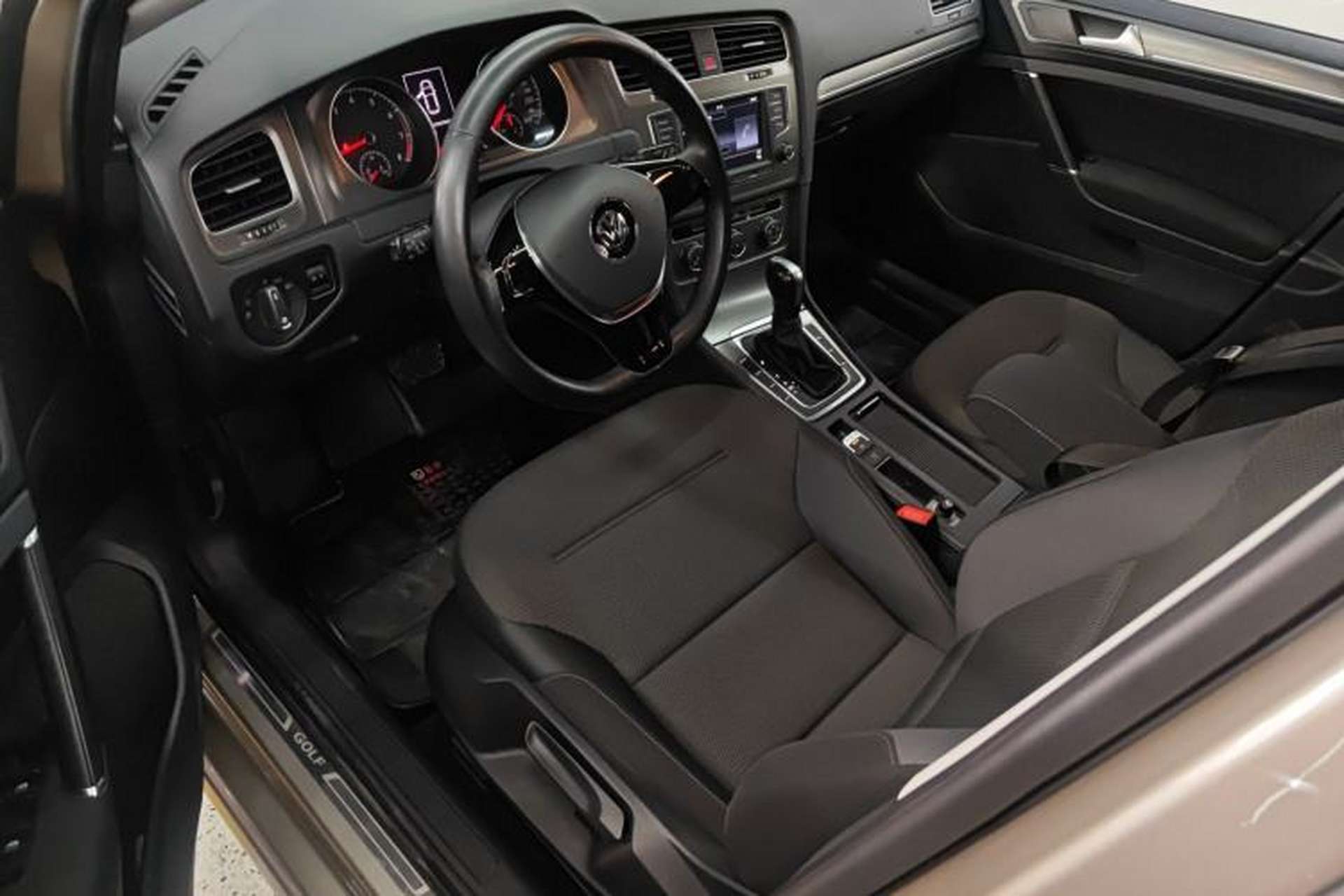 Used Volkswagen Golf 2016 1.6L Automatic Comfort Model Left Front Seat