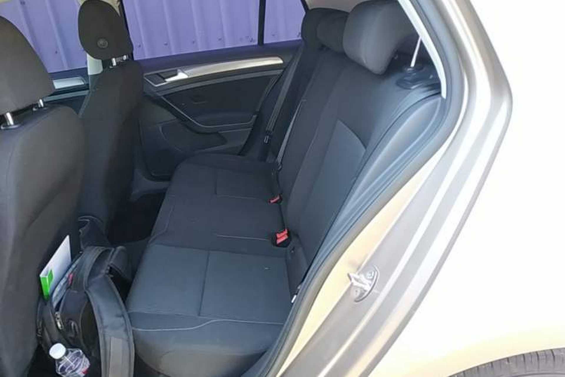 Used Volkswagen Golf 2016 1.6L Automatic Fashion Model Left Rear Seat