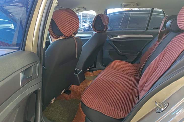 Used Volkswagen Golf 2016 1.6L Automatic Fashion Model Left Rear Seat