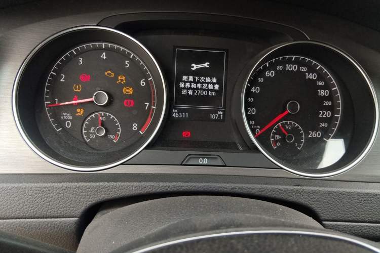 Used Volkswagen Golf 2016 230TSI Automatic Luxury Version Odometer Close Up