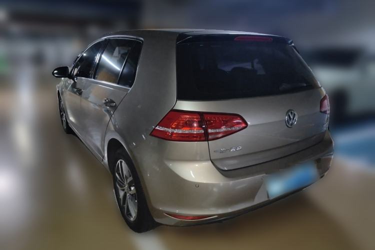 Used Volkswagen Golf 2016 230TSI Automatic Luxury Version Rear Left 45 Deg