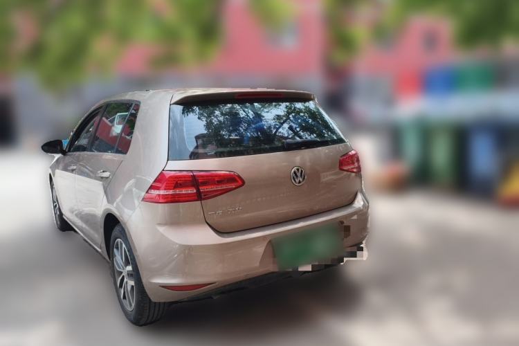Used Volkswagen Golf 2016 230TSI Automatic Luxury Version Rear Left 45 Deg