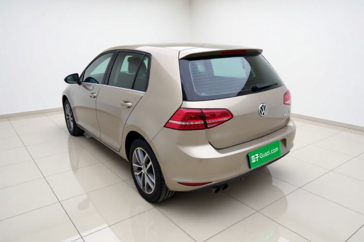 Used Volkswagen Golf 2016 230TSI Automatic Luxury Version Rear Left 45 Deg