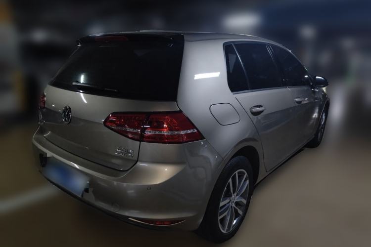 Used Volkswagen Golf 2016 230TSI Automatic Luxury Version Rear Right 45 Deg