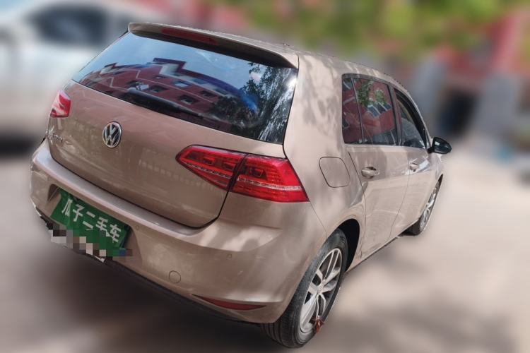 Used Volkswagen Golf 2016 230TSI Automatic Luxury Version Rear Right 45 Deg