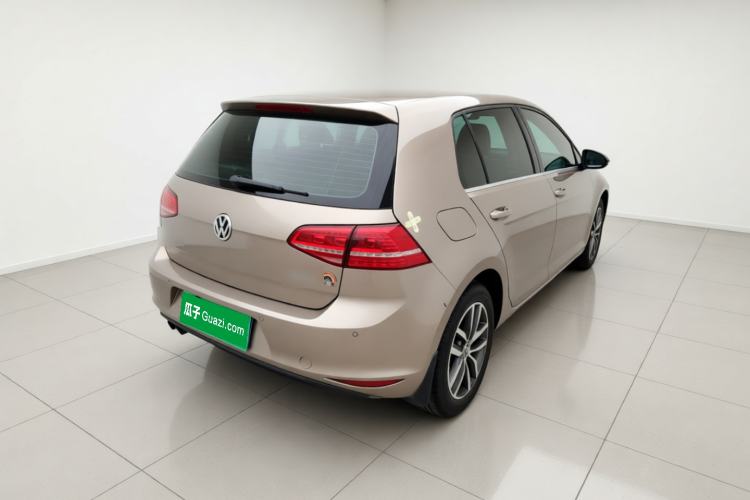 Used Volkswagen Golf 2016 230TSI Automatic Luxury Version Rear Right 45 Deg