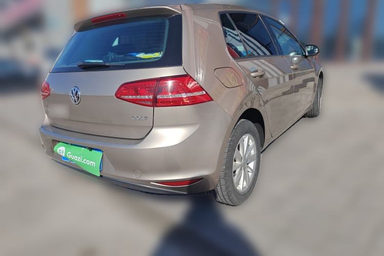 Used Volkswagen Golf 2016 1.6L Automatic Fashion Model Rear Right 45 Deg