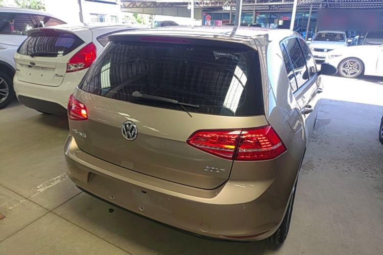 Used Volkswagen Golf 2016 1.6L Automatic Fashion Model Rear Right 45 Deg