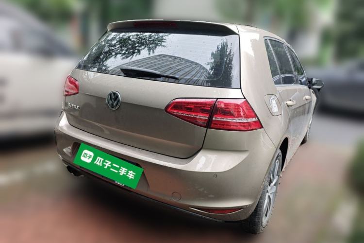 Used Volkswagen Golf 2016 230TSI Automatic Luxury Version Rear Right 45 Deg