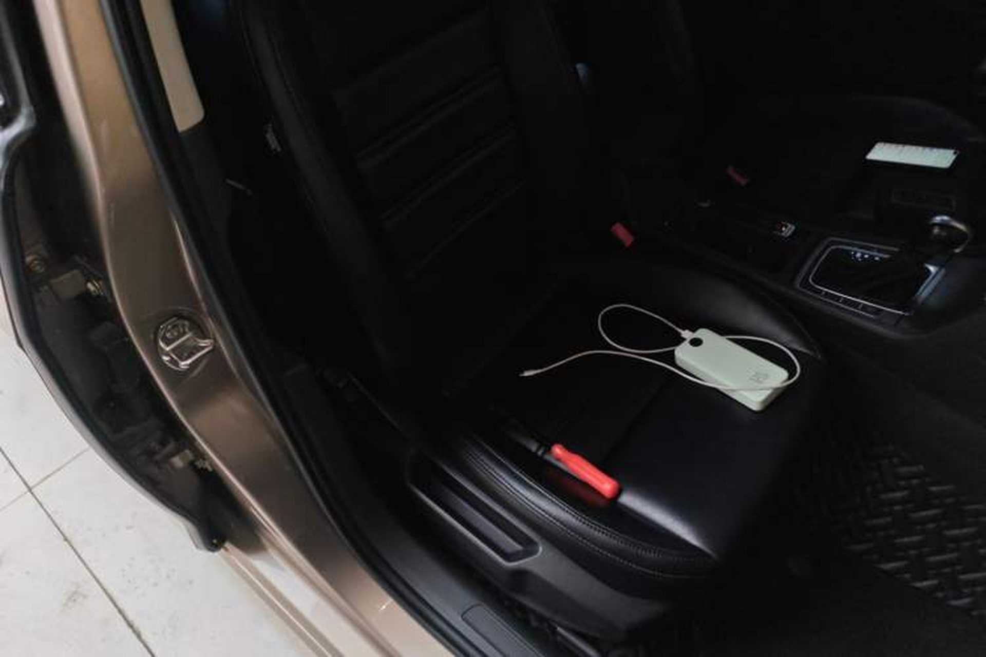 Used Volkswagen Golf 2016 1.6L Automatic Fashion Model Right Front Seat