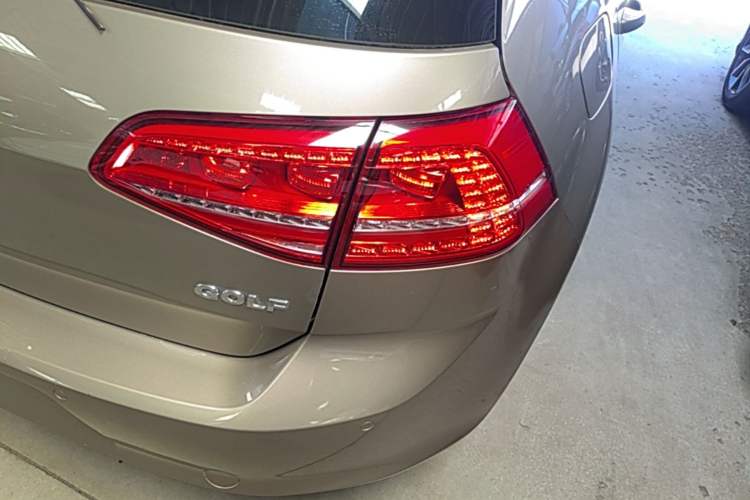 Used Volkswagen Golf 2016 1.6L Automatic Fashion Model Right Rear Taillight