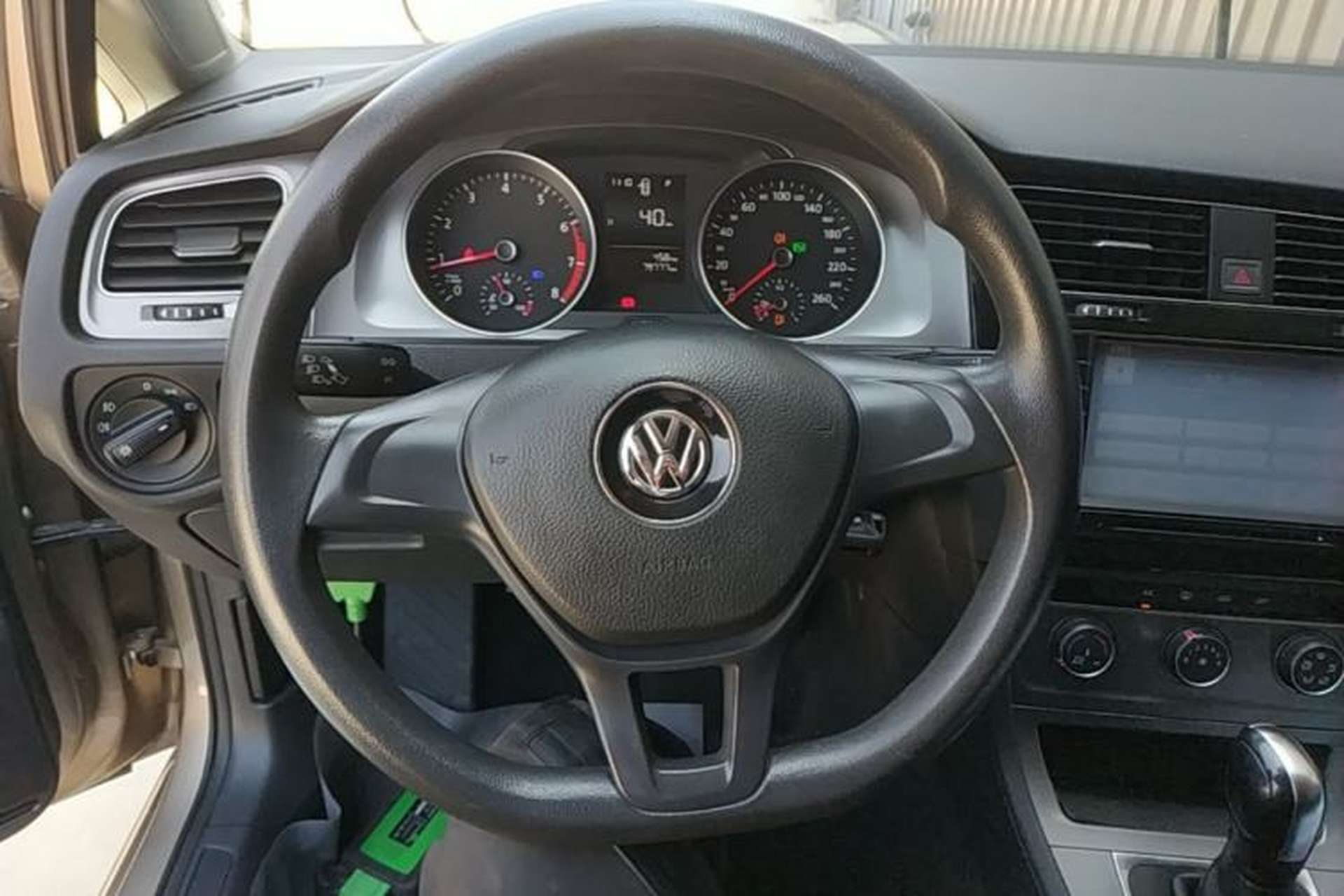 Used Volkswagen Golf 2016 1.6L Automatic Fashion Model Steering Wheel