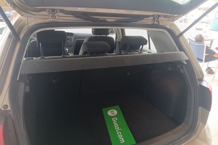Used Volkswagen Golf 2016 1.6L Automatic Comfort Model Trunk
