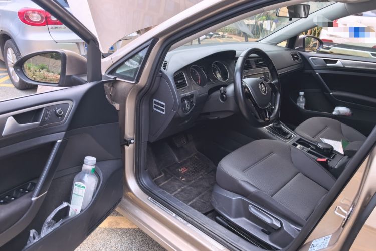 Used Volkswagen Golf 2016 1.6L Automatic Comfort Model Driver Seat