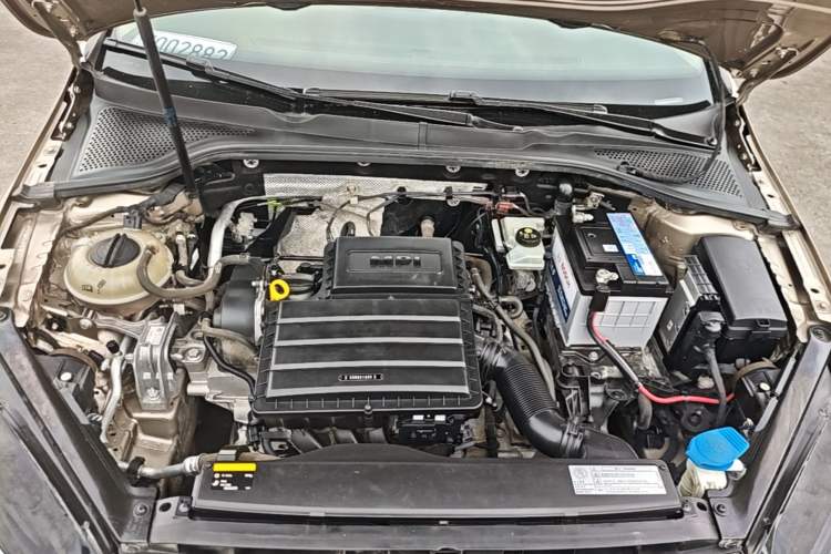 Used Volkswagen Golf 2016 1.6L Automatic Comfort Model Engine Bay